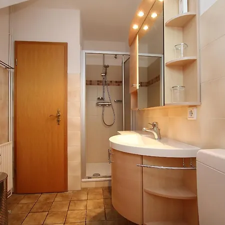 Apartment Freyastra_e 9a_ Whg_ 3